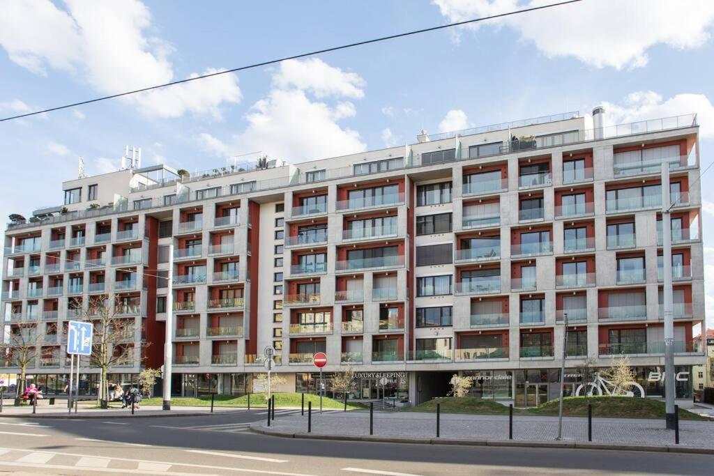 Jt'S Apartments Korunni Str. Прага Екстериор снимка